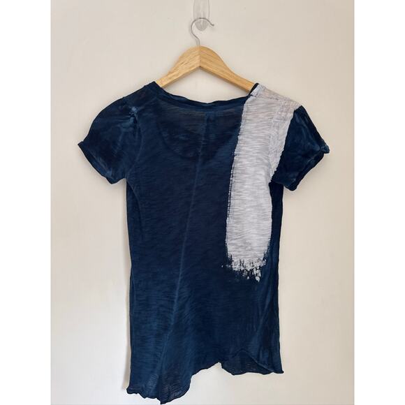 Gilda Midani Brush Stroke Asymmetrical Navy Cotton T-Shirt - Small - Picture 6 of 7
